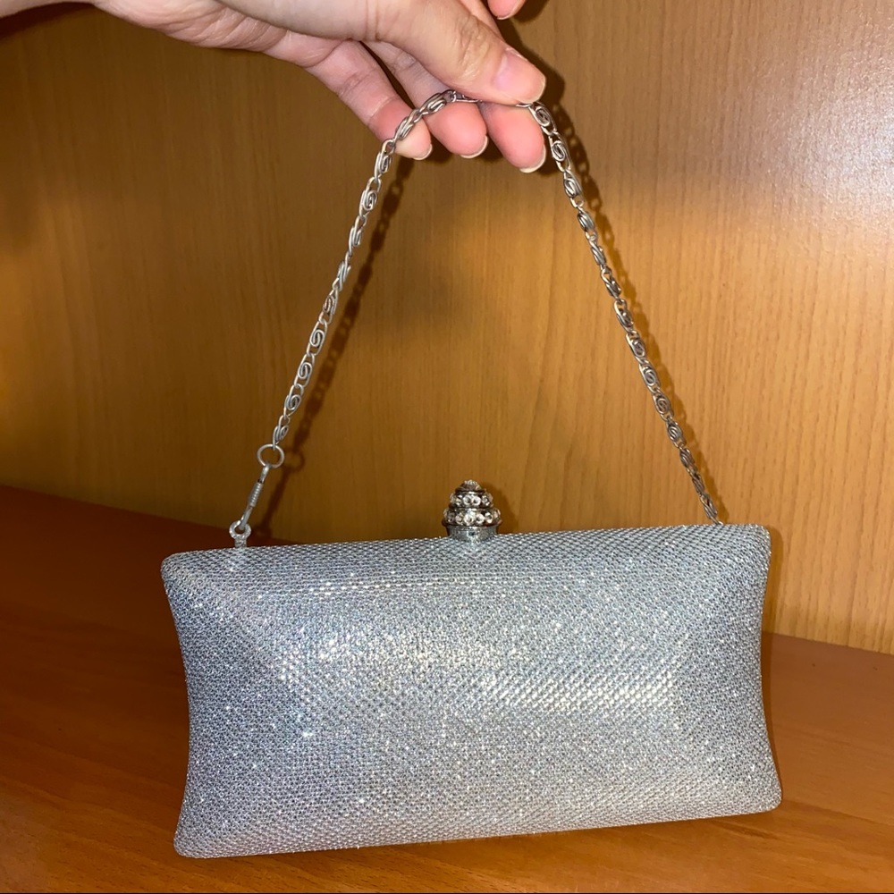 Clutch purse